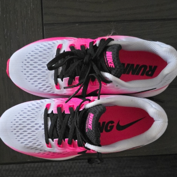 Nike Women's Athletic Shoes - White and Hot Pink - Picture 3 of 5